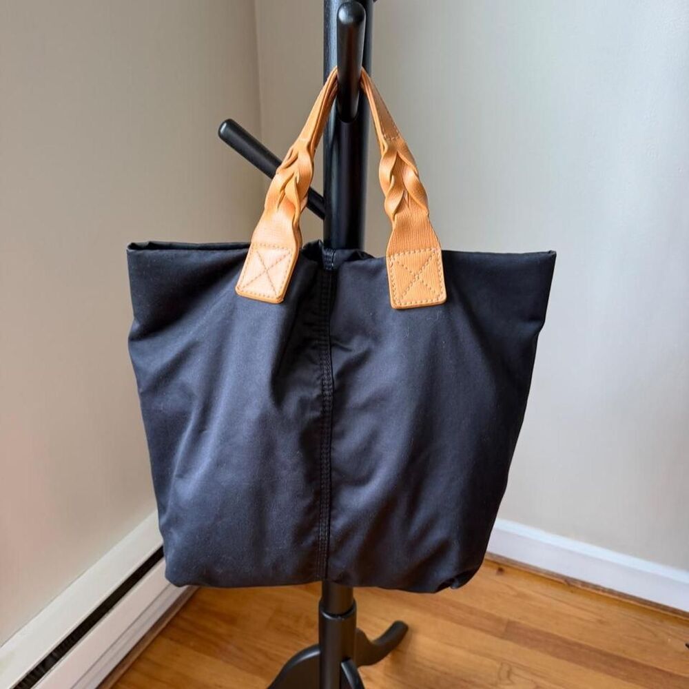 Gap Women's Black and Tan Bag